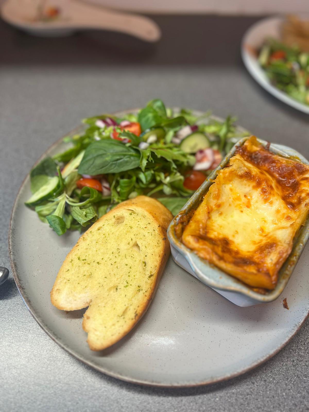 Lasagne With Salad & Garlic Bread